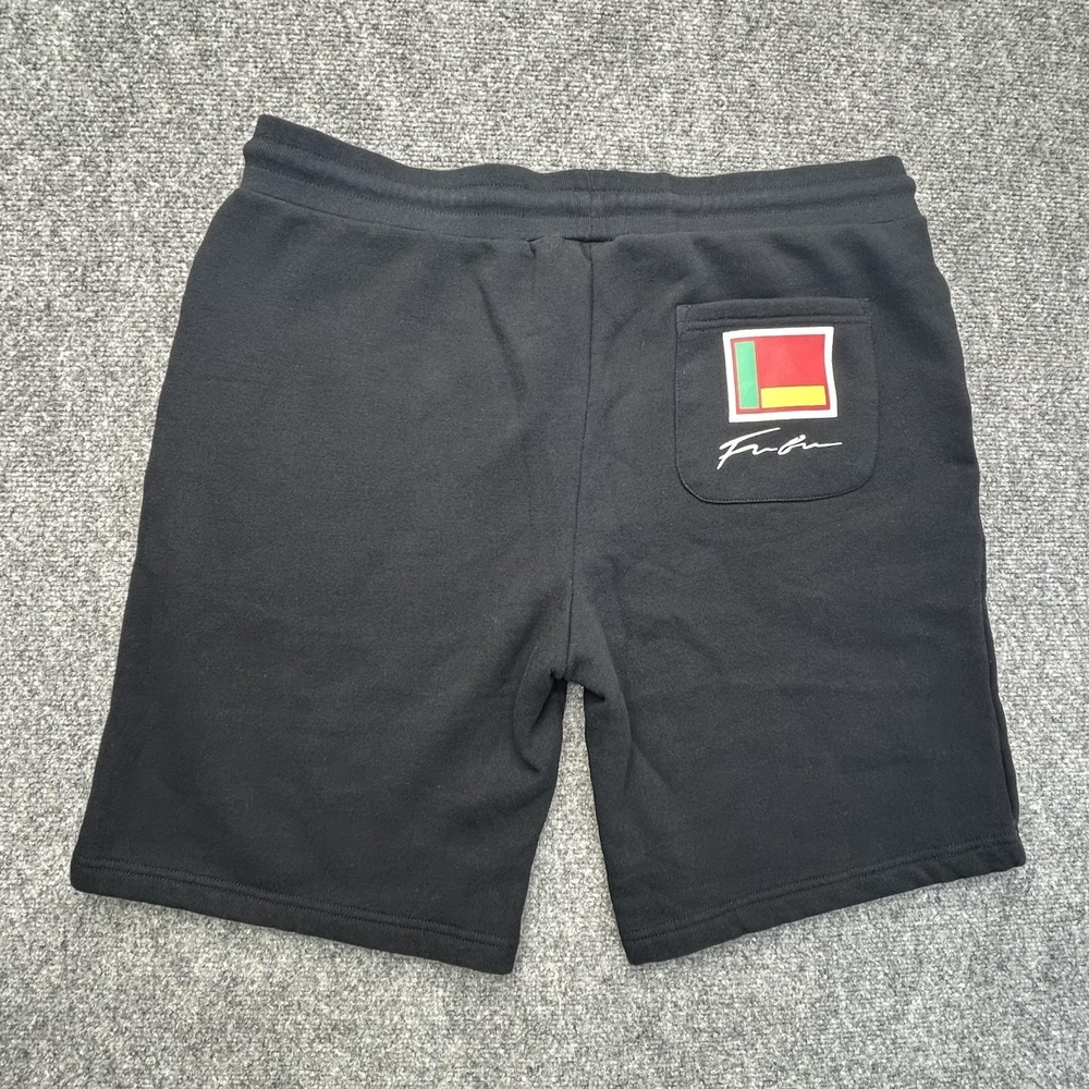 FUBU Shorts Mens XL Black Sweat Fleece World Tour 1992 Graphic City 10 Inseam‎ - Picture 2 of 10